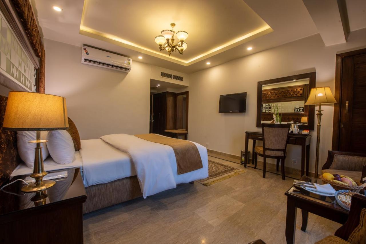 Envoy Continental Hotel Islamabad Extérieur photo