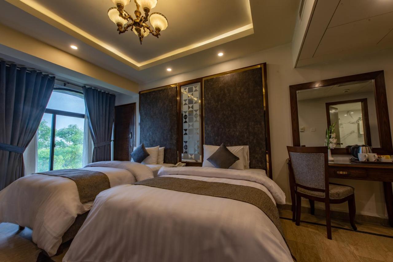 Envoy Continental Hotel Islamabad Extérieur photo