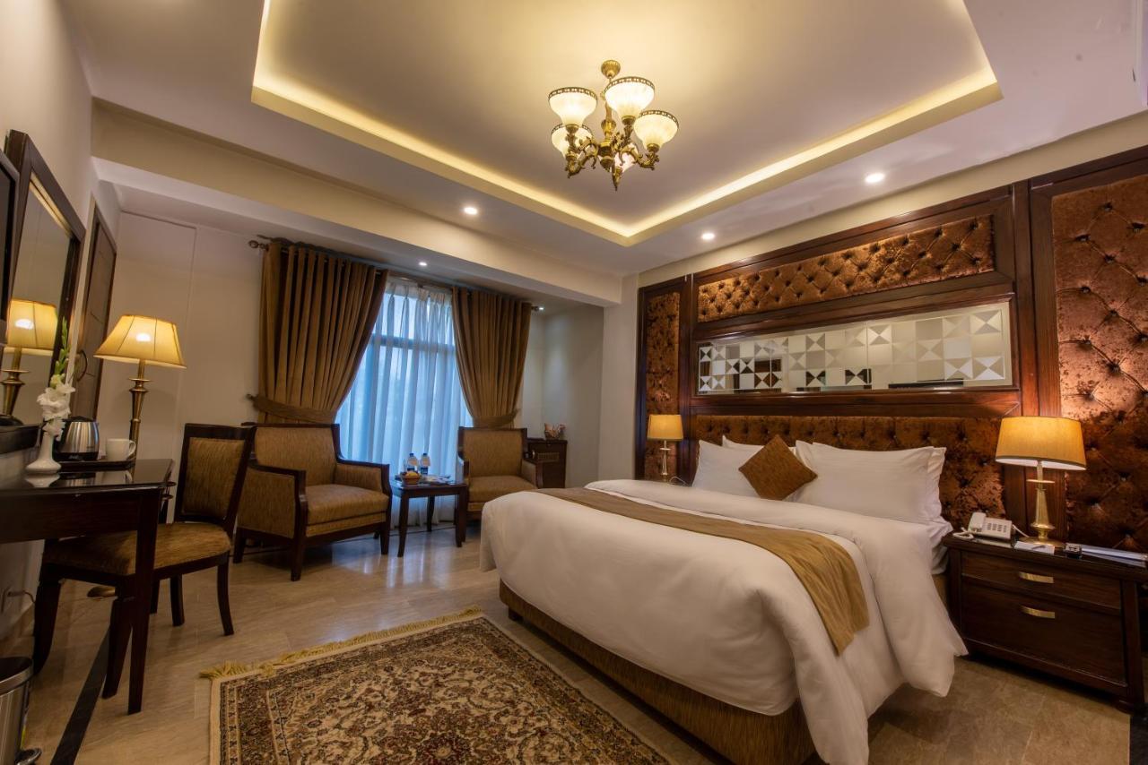 Envoy Continental Hotel Islamabad Extérieur photo