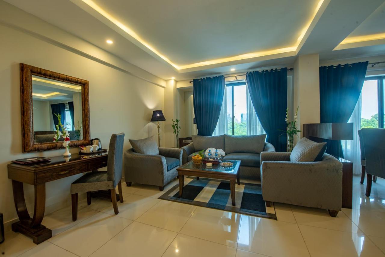 Envoy Continental Hotel Islamabad Extérieur photo