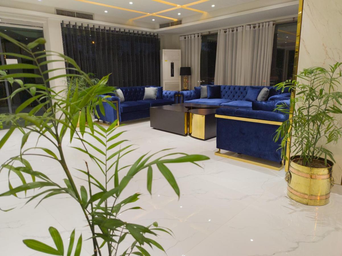 Envoy Continental Hotel Islamabad Extérieur photo