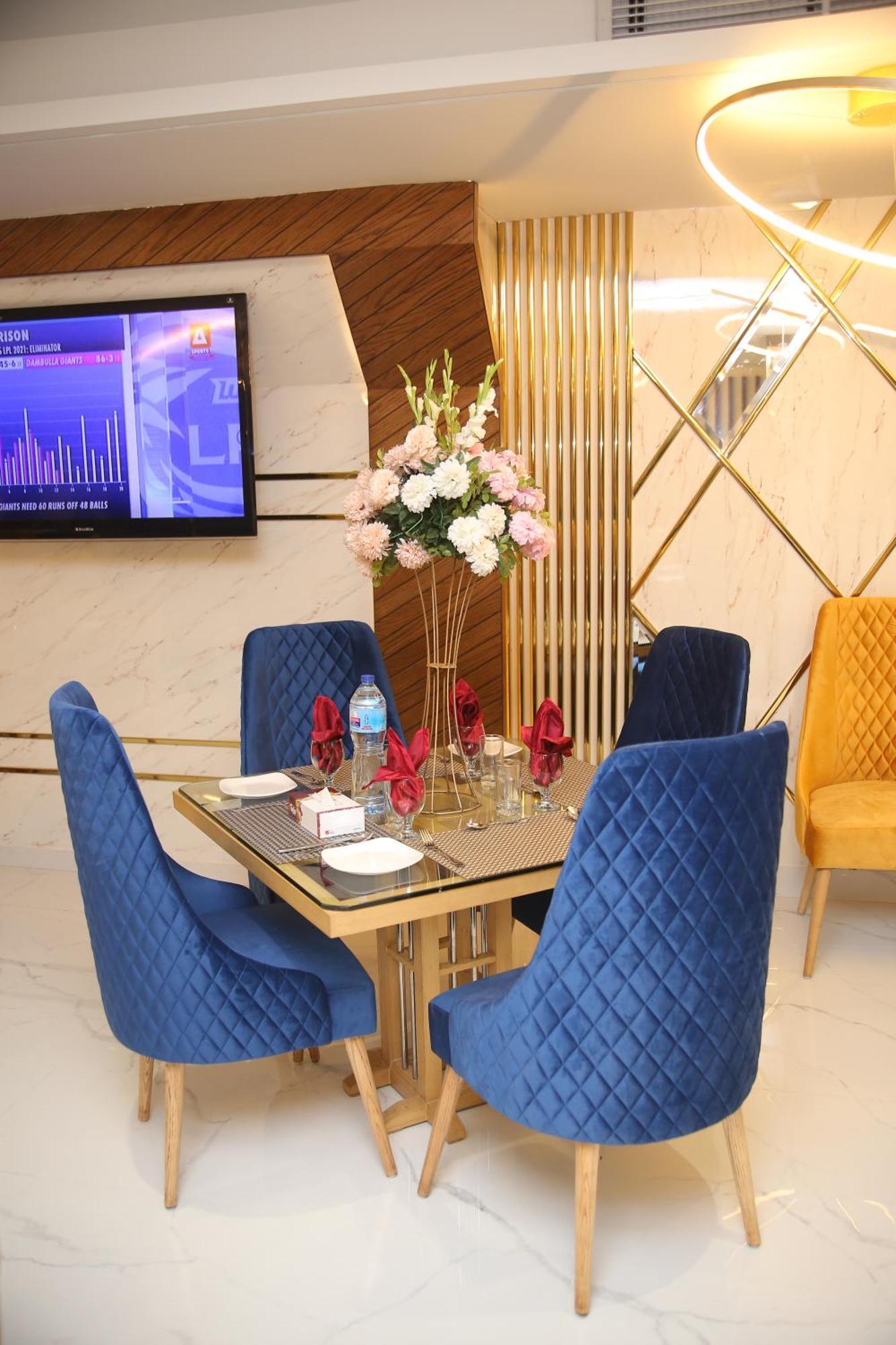Envoy Continental Hotel Islamabad Extérieur photo